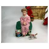 1994 Possible Dreams Clothtique Collection Kneeling Santa with Little Girl in front of Fireplace