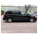 2012 DODGE GRAND CARAVAN SXT *2 Owner | No Accidents* (NO RESERVE) 2012 DODGE GRAND CARAVAN SXT *2 Owner | No Accidents* (NO RESERVE)