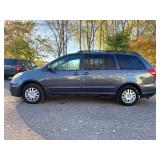 2006 TOYOTA SIENNA CE 7 PASSENGER *2 Owner | No Accidents* (NO RESERVE) 2006 TOYOTA SIENNA CE 7 PASSENGER *2 Owner | No Accidents* (NO RESERVE)