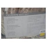 NEW Queen Bed Set