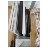 NEW Decorative Picture Frames, Decorative Arrows, Artificial Flowers