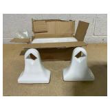 White Ceramic Towel Bar Bathroom Accessories (Bar Is Not Included)