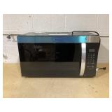 Whirlpool 30 in. 1.7 cu. ft. Over-the-Range Microwave in Stainless Steel Finish with Express Cooking Buttons