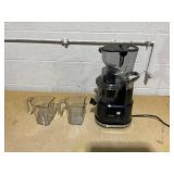 Aeitto Slow Juicer,Slow Masticating Juicer Machine with Big Wide 81mm Chute 900ml Cup