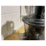 Aeitto Slow Juicer,Slow Masticating Juicer Machine with Big Wide 81mm Chute 900ml Cup