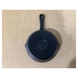 Kitchen HQ Cast Iron Ceramic Skillet 12.89"(L)x8.66"(W)x1.77"(H)