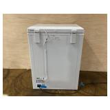 Vissani 4.9 cu. ft. Manual Defrost Chest Freezer with LED Light Type in White Garage Ready USED ( Minor Transit Damage)