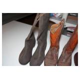 Cowboy Boots, Hat, Belts - Horseshoes Cowboy Boots, Hat, Belts - Horseshoes