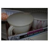 Tupperware Measuring/Mixing Bowls with Lids Tupperware Measuring/Mixing Bowls with Lids