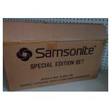 Vintage Samsonite Special Edition Garment Bag with Makeup Bag Vintage Samsonite Special Edition Garment Bag with Makeup Bag