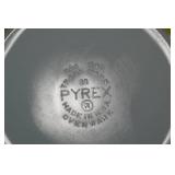 Vintage Pyrex 4Qt Mixing Bowls Vintage Pyrex 4Qt Mixing Bowls