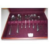 Stainless Steel Flatware Set Stainless Steel Flatware Set