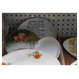 Plates, Bowls and Glasses Plates, Bowls and Glasses