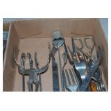 Assorted Kitchen Utensils Assorted Kitchen Utensils