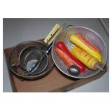 Strainers and Condiment Dispensers Strainers and Condiment Dispensers