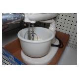 *2* Vintage Stand Mixers *2* Vintage Stand Mixers