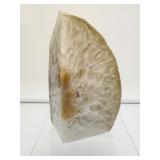 Agate: Standing Corner Polished on 2 of 3 sides 1 kilo/2 lb. 3.3 oz.