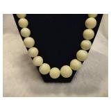 925 Jay King DTR Lemon Chrysoprase Beaded Necklace 925 Jay King DTR Lemon Chrysoprase Beaded Necklace