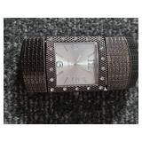 NEW - Ladies Quartz Watch.  Japan movement, Stainless Steel