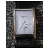 FOSSIL Chronograph ARKITEKT Watch. All Stainless Steel. Water resistant. #230410.  Face is broken.