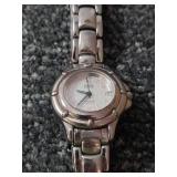 GUESS Quartz Ladies Watch.  All Stainless Steel.