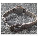 GUESS Quartz Ladies Watch.  All Stainless Steel.