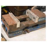 Kurt Workholding CrossOver Machinist Vise 6"-grip