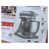 Kitchen Aid® KSM3300 Series Stand Mixer (in original packaging) Kitchen Aid® KSM3300 Series Stand Mixer (in original packaging)