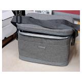 Lock n Lock® Insulated Food Carry Bag with (4) 11"x9"x2-1/2" Plastic Food Storage Containers with Lids Lock n Lock® Insulated Food Carry Bag with (4) 11"x9"x2-1/2" Plastic Food Storage Containers with Lids
