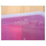 Lot of (4) Lock n Lock® Plastic Food Storage Container with Lid 8"x8"x3-1/2" (in original packaging) Lot of (4) Lock n Lock® Plastic Food Storage Container with Lid 8"x8"x3-1/2" (in original packaging)