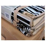 West Loop Super Shopper Grocery Bags 7.4-Gallon 3-pack West Loop Super Shopper Grocery Bags 7.4-Gallon 3-pack
