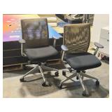 Lot of (2) Rolling Office Arm Chair Lot of (2) Rolling Office Arm Chair
