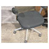 Lot of (2) Rolling Office Arm Chair Lot of (2) Rolling Office Arm Chair