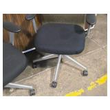 Lot of (2) Rolling Office Arm Chair Lot of (2) Rolling Office Arm Chair
