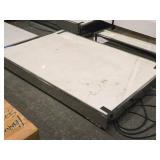 Glass/Chrome Display Platform 6 Glass/Chrome Display Platform 6
