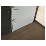 Lot of (2) Filing Cabinets - 4-drawer (grey, no key), 2-drawer (cream, with key) Lot of (2) Filing Cabinets - 4-drawer (grey, no key), 2-drawer (cream, with key)