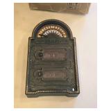 Grandinroad Animated Elevator Call Button Grandinroad Animated Elevator Call Button