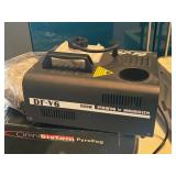 Omnisistem Pyro Fog 1500W Fog Machine DF-V6 Omnisistem Pyro Fog 1500W Fog Machine DF-V6