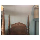 Queen Size Wood 4-Post Bed Frame Queen Size Wood 4-Post Bed Frame