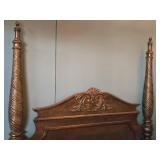 Queen Size Wood 4-Post Bed Frame Queen Size Wood 4-Post Bed Frame