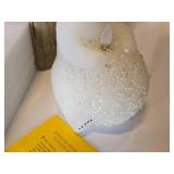 Martha Stewart 7" Flameless Polar Bear Pillar Candle with Remote Control (in original box) Martha Stewart 7" Flameless Polar Bear Pillar Candle with Remote Control (in original box)