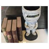 Halloween Décor - Mummy Vase, Books - Spells and Potions, Halloween Treats Halloween Décor - Mummy Vase, Books - Spells and Potions, Halloween Treats
