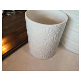 Lot of (2) Plant Pots - 5"x5-1/2", 11-1/2"x10-1/2" Lot of (2) Plant Pots - 5"x5-1/2", 11-1/2"x10-1/2"