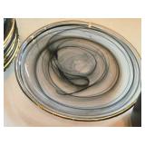 Lot of (16) Home Décor - Glass Vases (x7), 8" Decorative Plates (x9) Lot of (16) Home Décor - Glass Vases (x7), 8" Decorative Plates (x9)