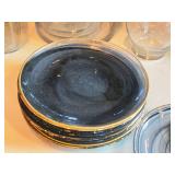 Lot of (16) Home Décor - Glass Vases (x7), 8" Decorative Plates (x9) Lot of (16) Home Décor - Glass Vases (x7), 8" Decorative Plates (x9)