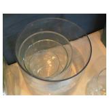 Lot of (16) Home Décor - Glass Vases (x7), 8" Decorative Plates (x9) Lot of (16) Home Décor - Glass Vases (x7), 8" Decorative Plates (x9)