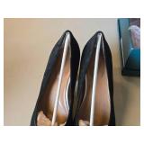 Lot of (One Pair) Aerosoles Ladies Heel Shoes Size 12M (Black Suede) Lot of (One Pair) Aerosoles Ladies Heel Shoes Size 12M (Black Suede)
