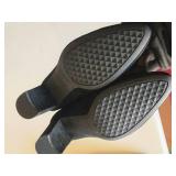 Lot of (One Pair) Aerosoles Ladies Heel Shoes Size 12M (Black Suede) Lot of (One Pair) Aerosoles Ladies Heel Shoes Size 12M (Black Suede)