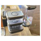 Lot of (8) Oxo Kitchen Storage Containers Lot of (8) Oxo Kitchen Storage Containers