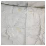 Baby Silver-Plated Cup Set with Two Vintage Quilted Blankets Baby Silver-Plated Cup Set with Two Vintage Quilted Blankets